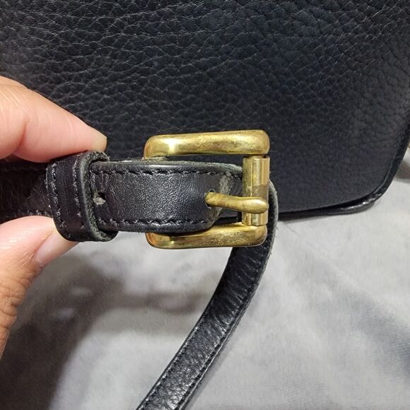 VTG Dooney & Bourke All Weather Leather Carrier Crossbody Purse - Picture 10 of 16